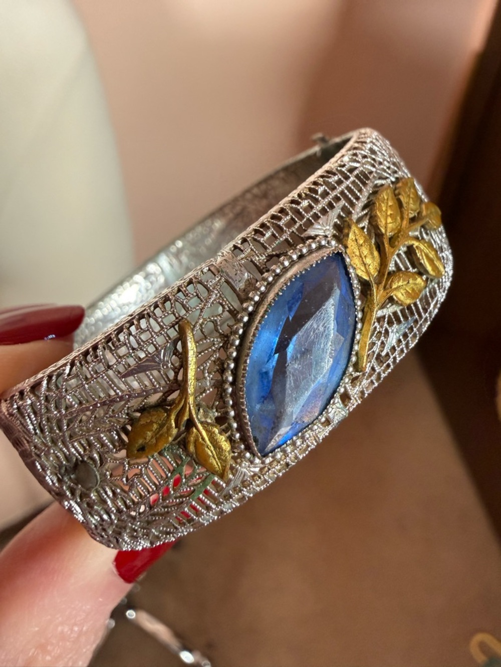 Antique 1920’s Art deco Silver Filagree Pale blue Marquee Glass Wide Bracelet - Picture 17 of 17